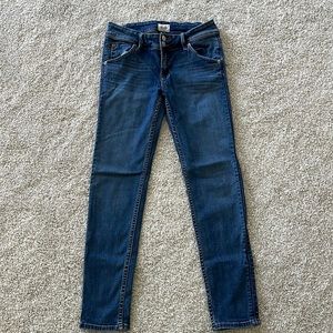 Denim skinny fit.